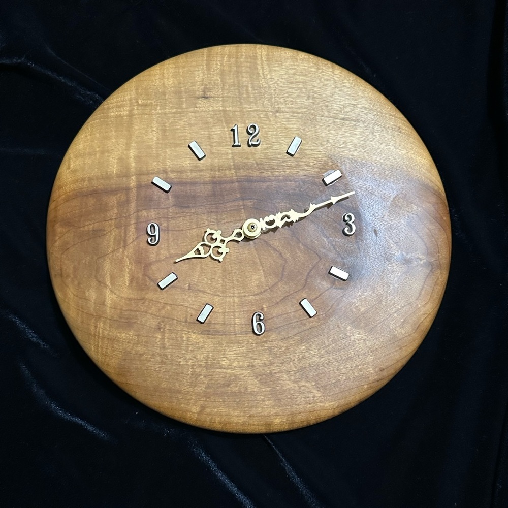 ❌ SOLD ❌ Vintage Wooden Mid Century Wall Clock